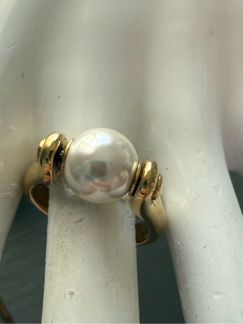 UNO de 50 18k Gold Plated Pearl Ring 8.5
